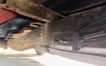 Ford-f-150-1985-red-2