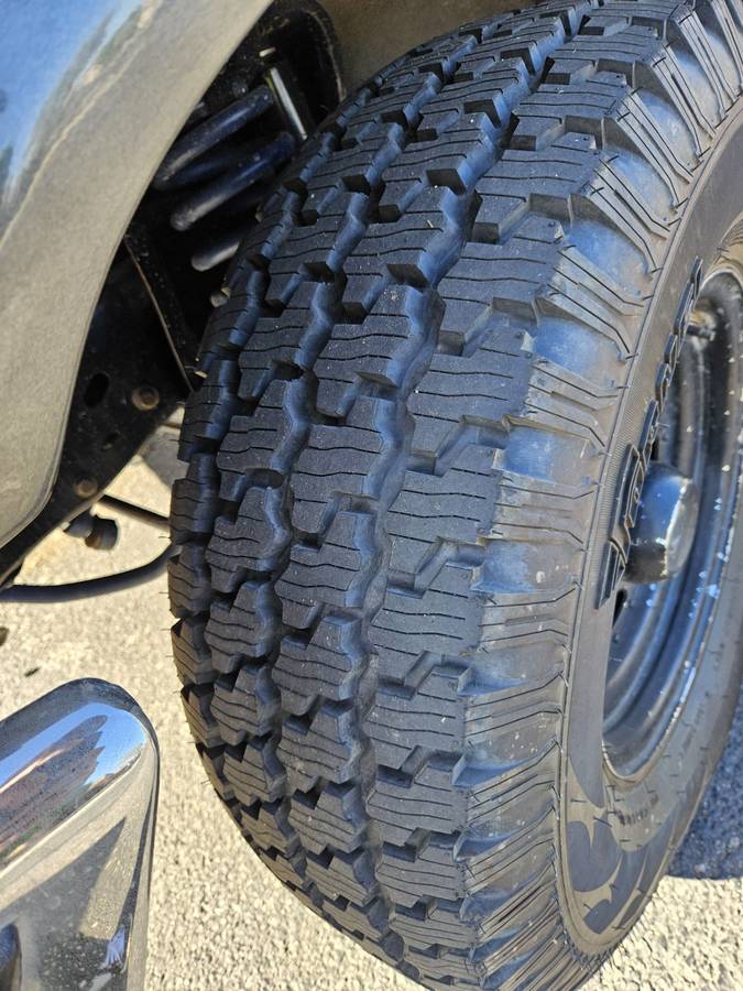 Ford-f-150-1988-grey-2