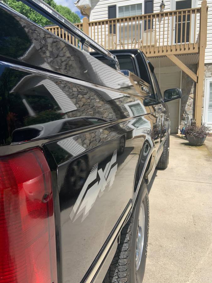 Ford-f-150-1994-black-2