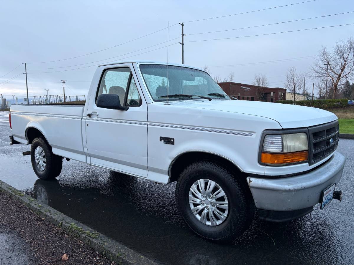 Ford-f-150-1996-white-2