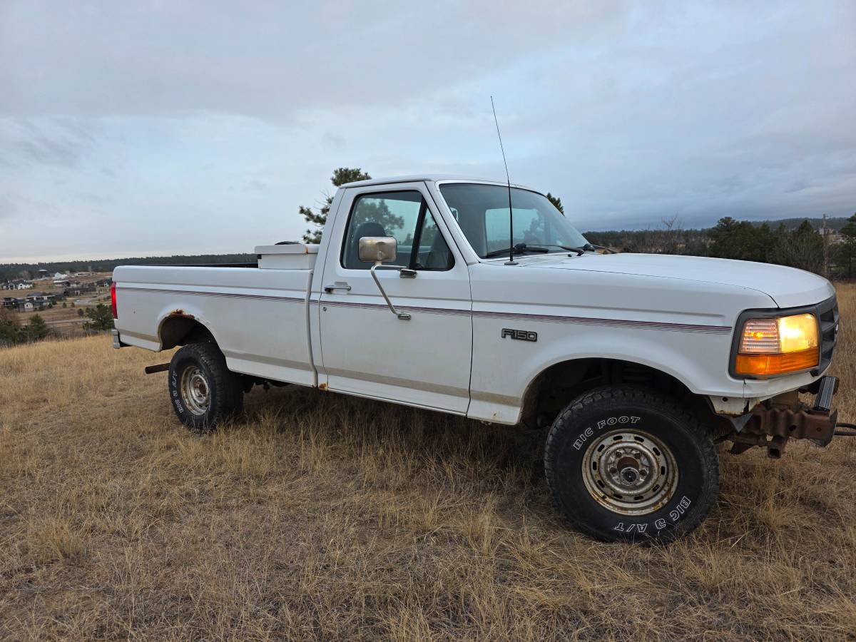 Ford-f-150-1996-white-3