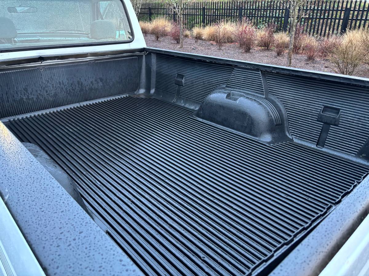 Ford-f-150-1996-white-8