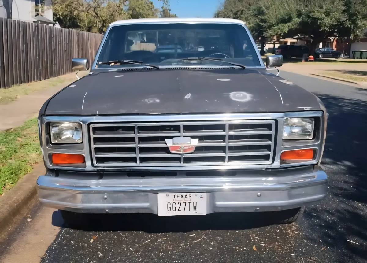 Ford-f-150-302-efi-1986-black-1