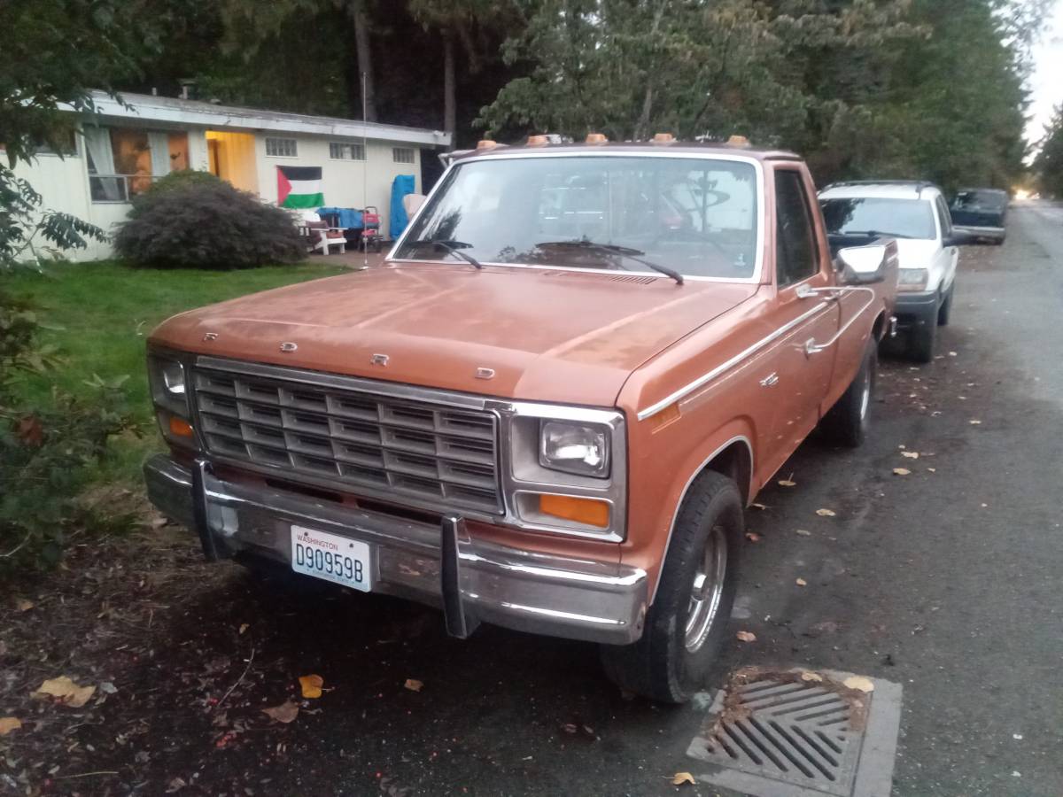 Ford-f-150-ranger-1981-orange-1