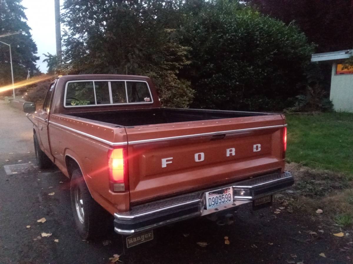 Ford-f-150-ranger-1981-orange-3