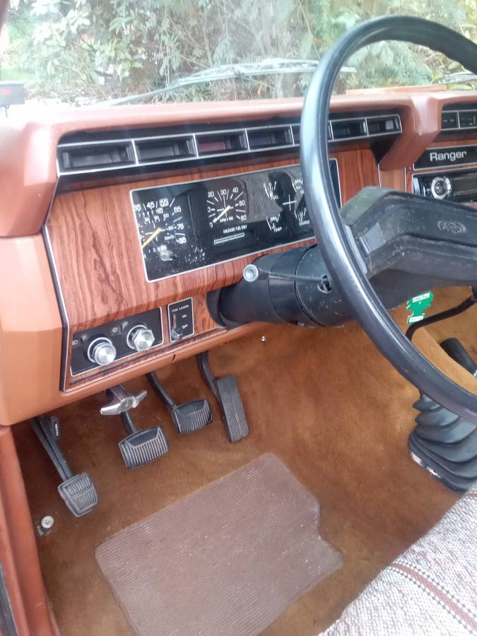 Ford-f-150-ranger-1981-orange-6