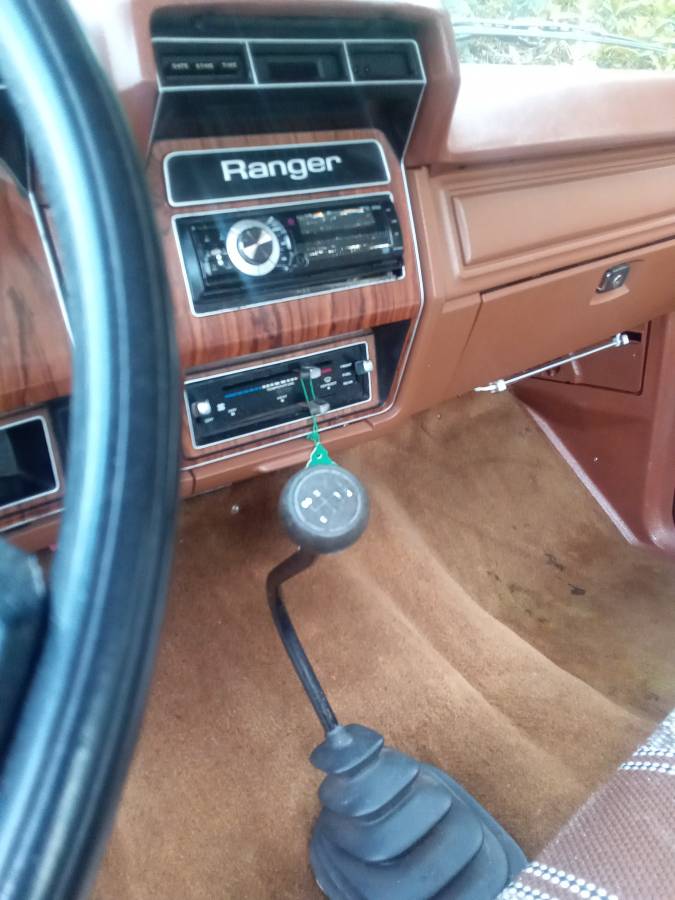 Ford-f-150-ranger-1981-orange-7