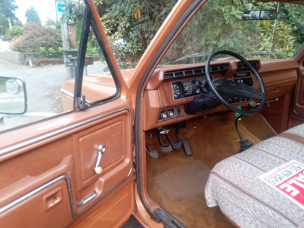 Ford-f-150-ranger-1981-orange-8