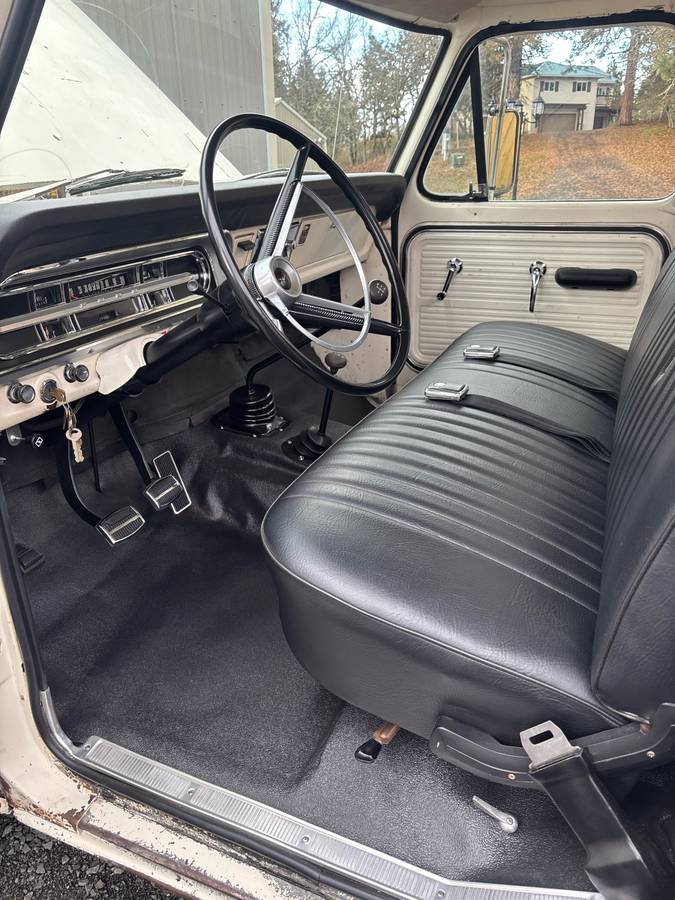 Ford-f-250-1970-white-1