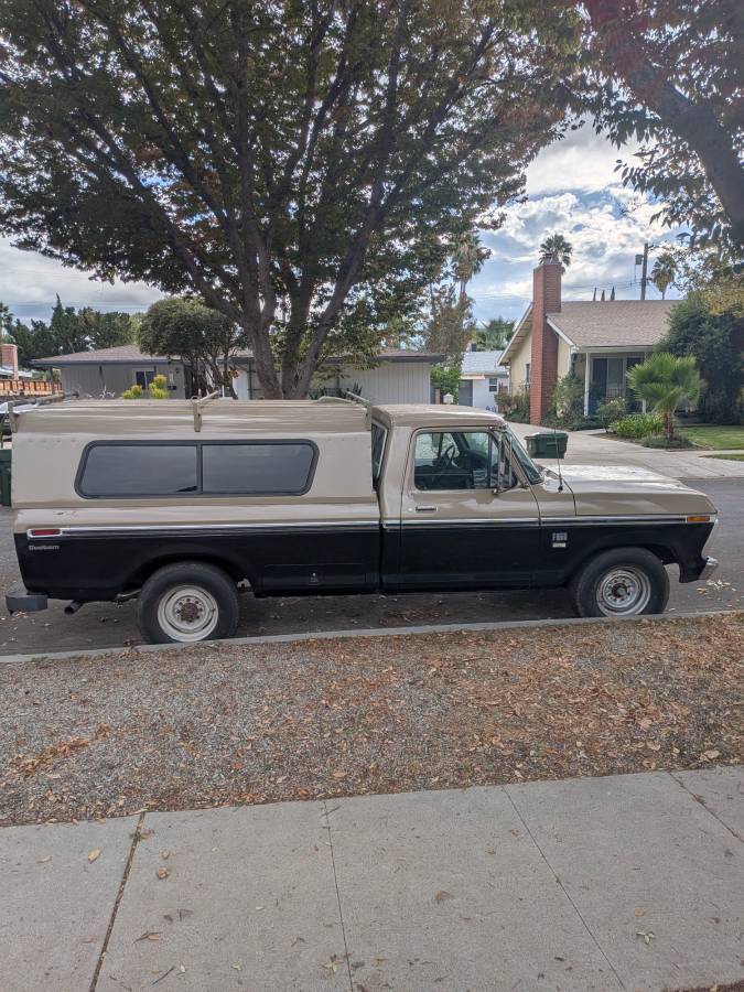 Ford-f-250-1974-custom-10