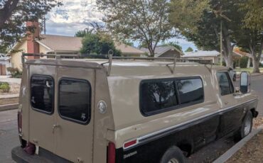 Ford-f-250-1974-custom-18