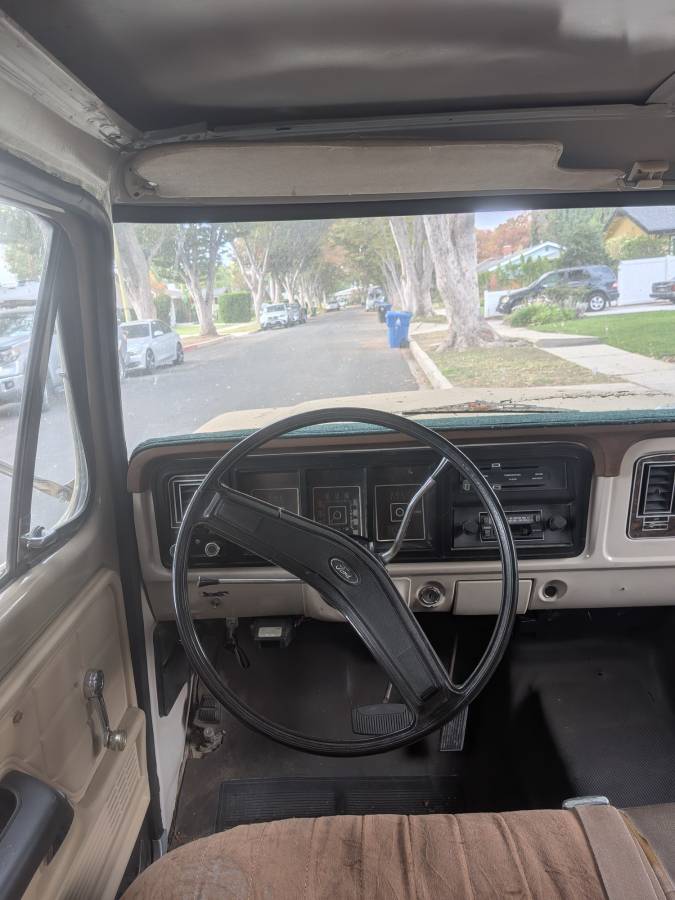 Ford-f-250-1974-custom-6