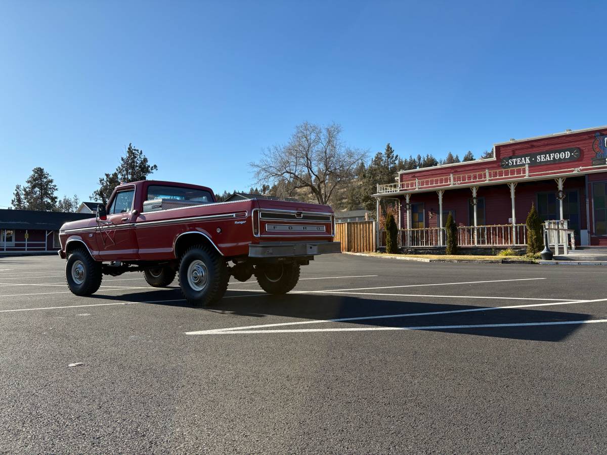 Ford-f-250-1975-red-2
