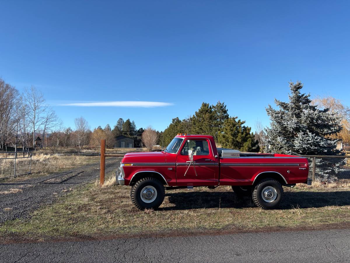 Ford-f-250-1975-red-5
