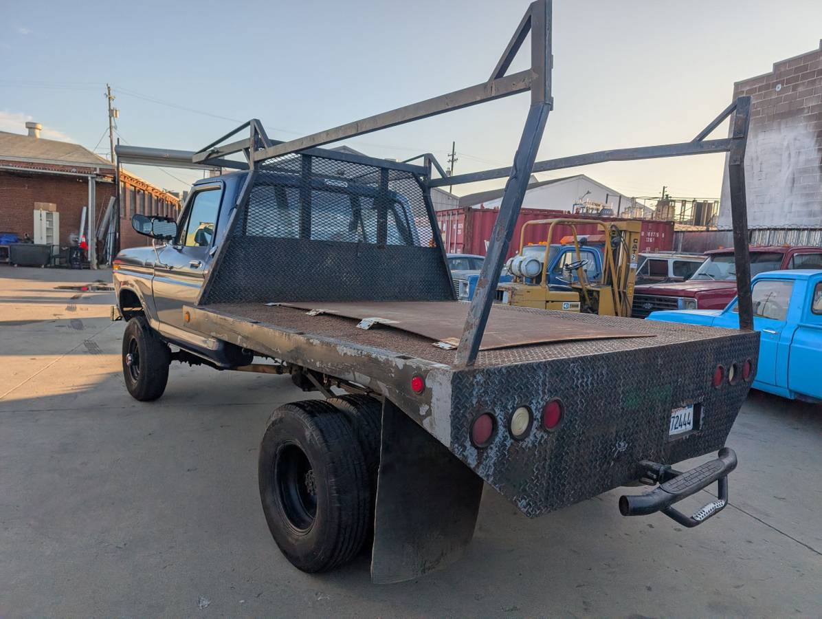 Ford-f-250-1976-blue-4