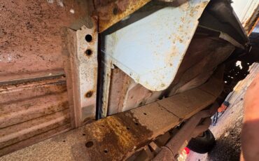 Ford-f-250-1977-white-23