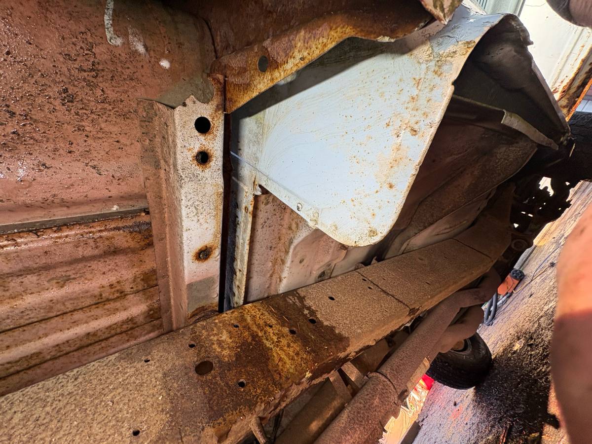 Ford-f-250-1977-white-23