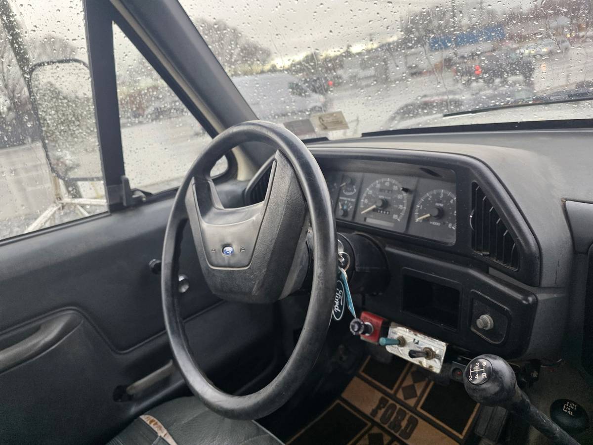 Ford-f-250-1989-white-8