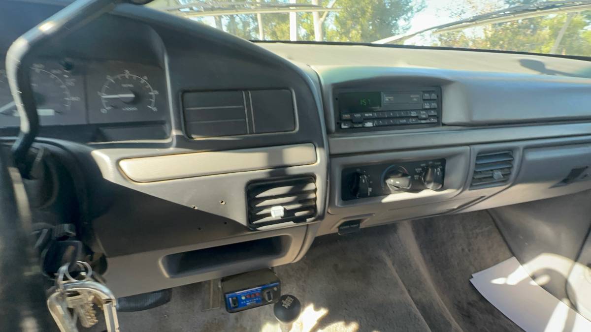 Ford-f-250-1994-custom-17