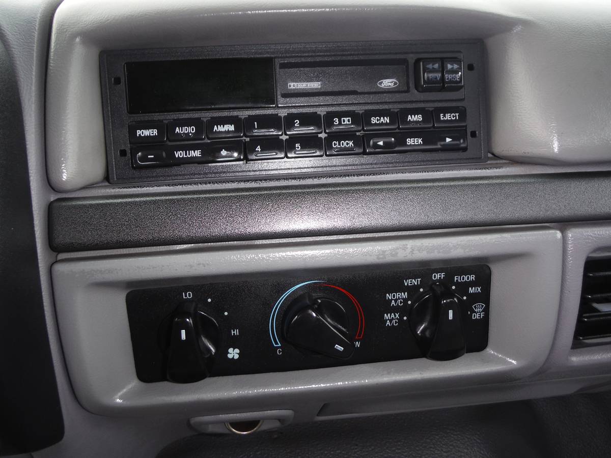 Ford-f-250-1994-grey-8