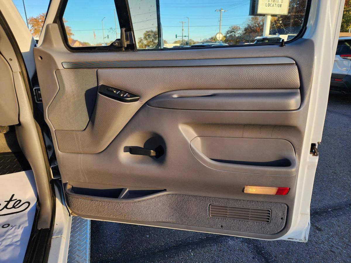 Ford-f-250-1995-white-6