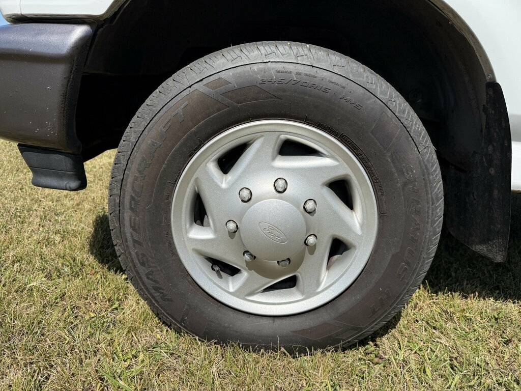 Ford-f-250-1995-white-9