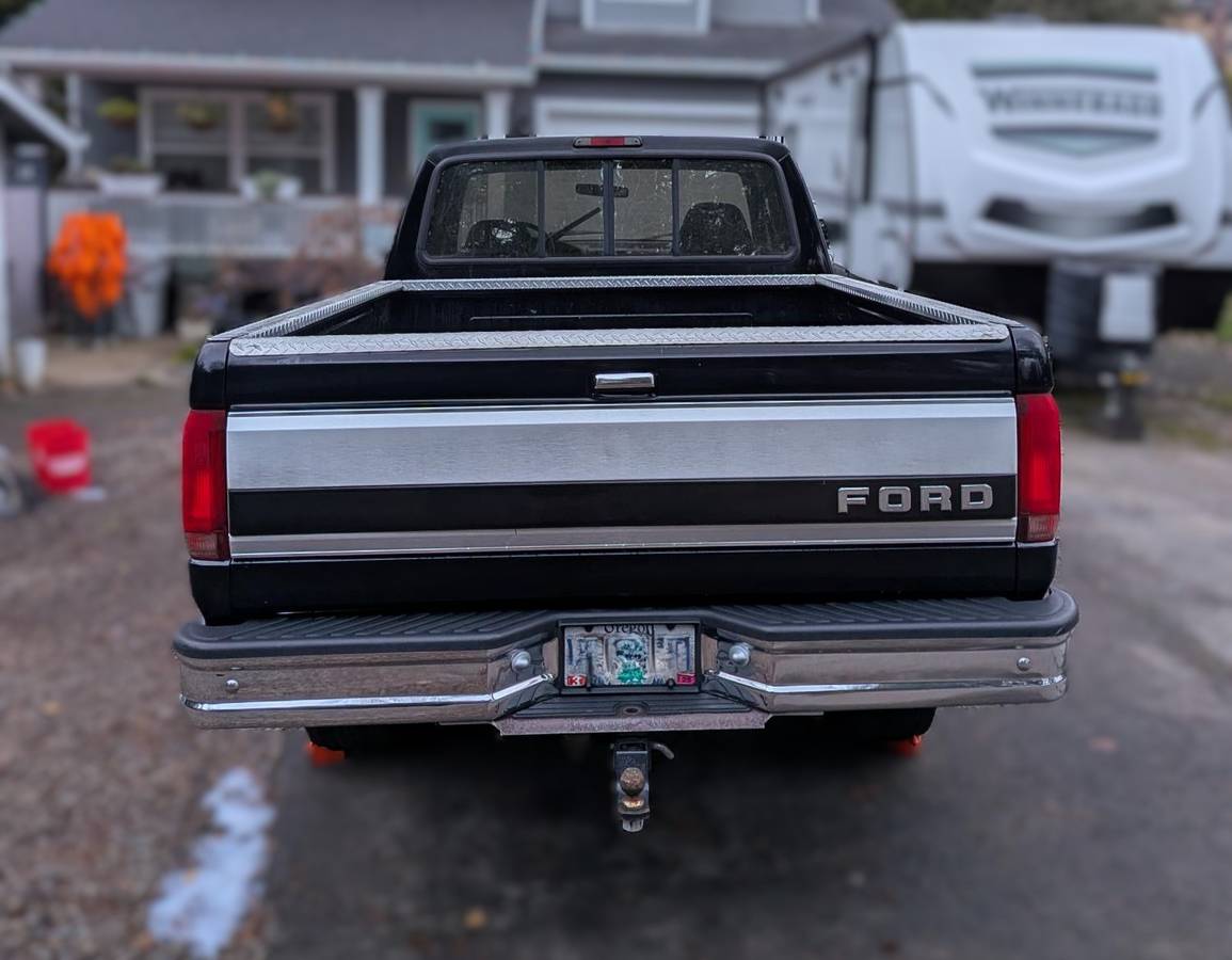 Ford-f-250-1996-black-3