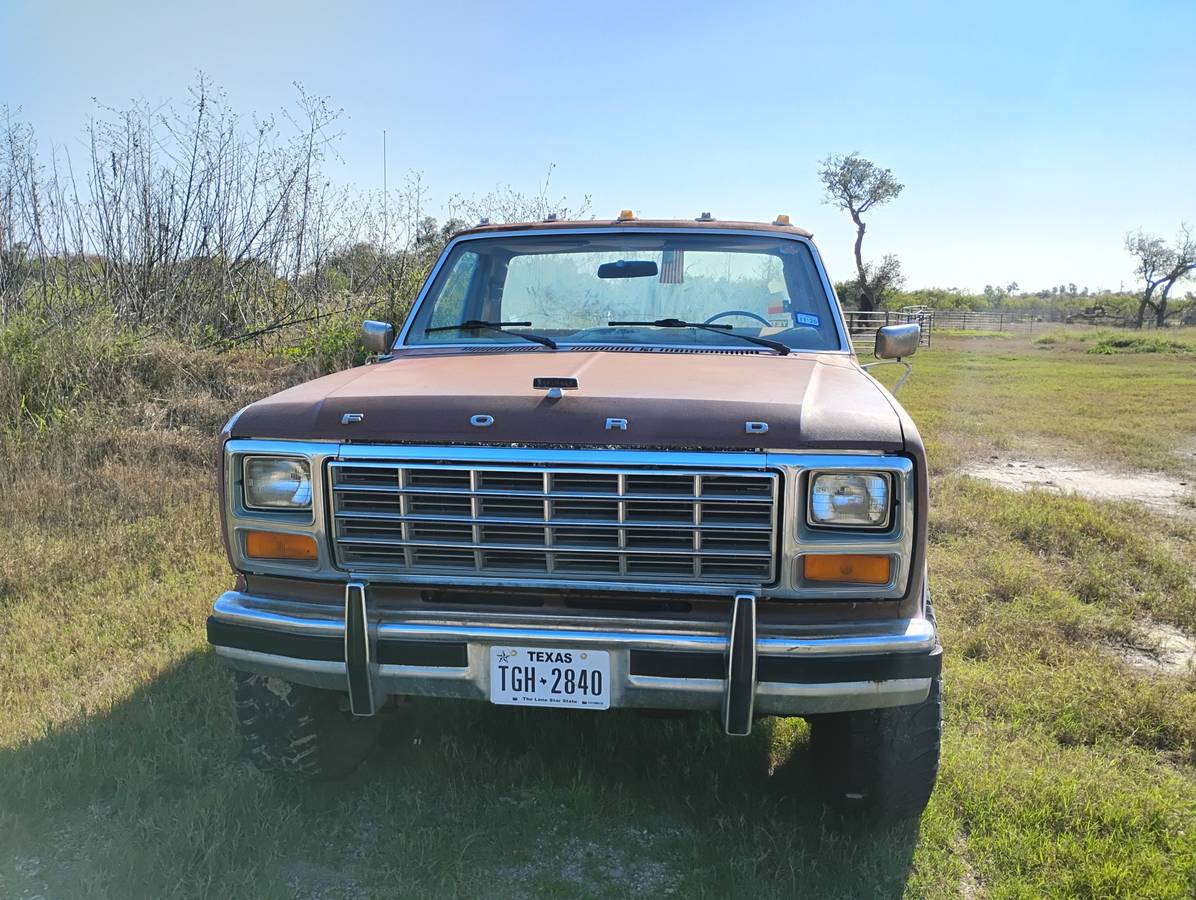 Ford-f-250-diesel-1986-brown-1