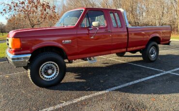 Ford-f-250-diesel-1987-red