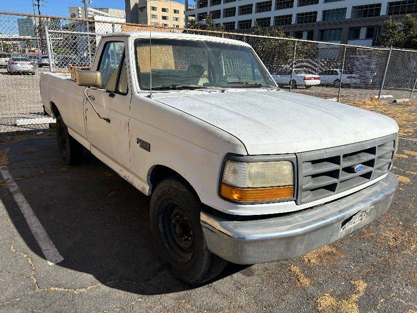 Ford-f-250-diesel-xl-1993-white-4