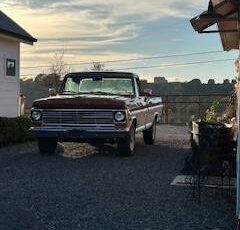 Ford-f-250-ranger-camper-special-1969-orange