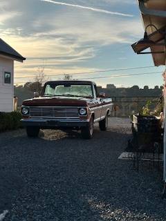 Ford-f-250-ranger-camper-special-1969-orange
