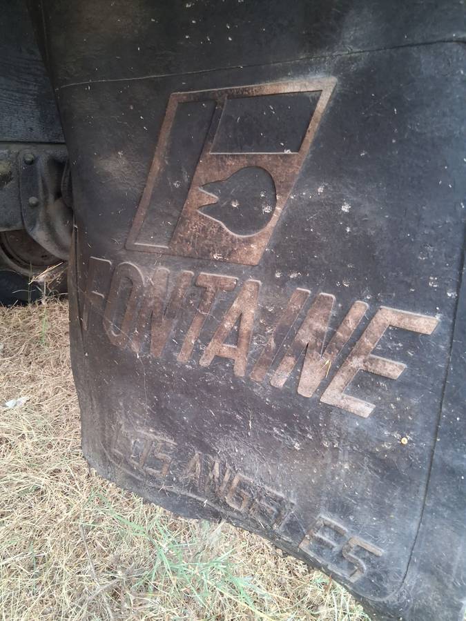 Ford-f-350-1977-white-1