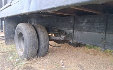 Ford-f-350-1977-white-11