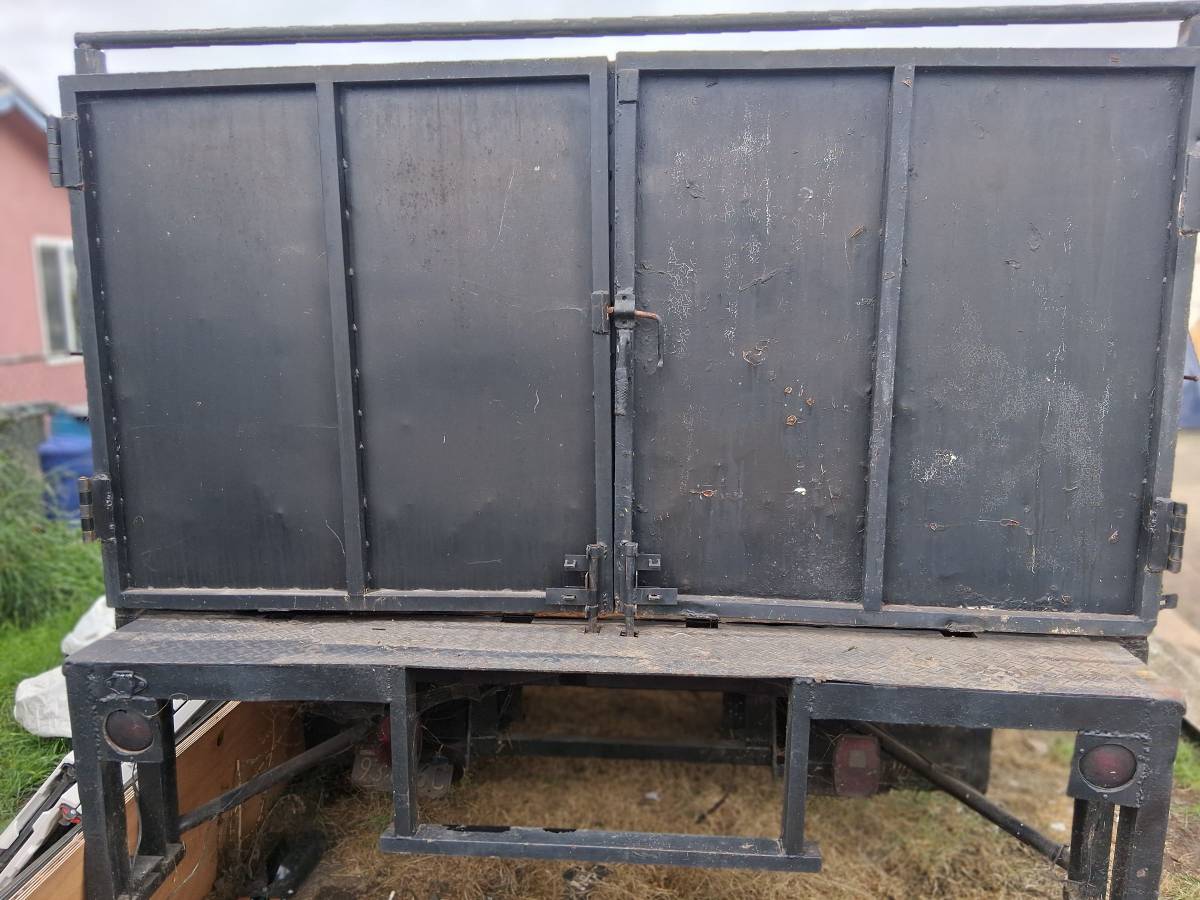 Ford-f-350-1977-white-17