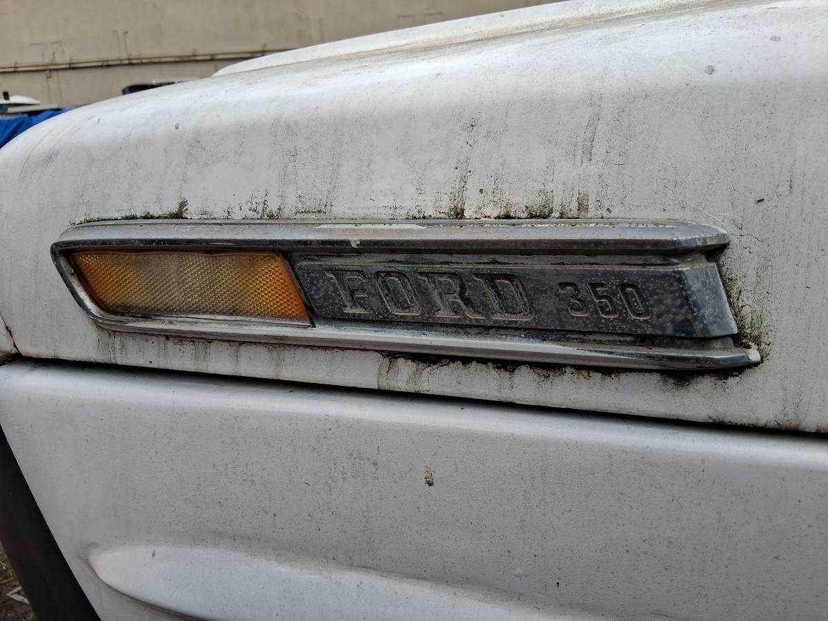 Ford-f-350-1977-white-27