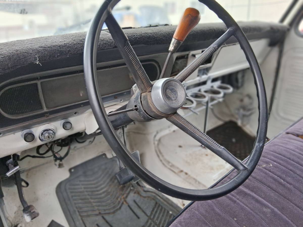 Ford-f-350-1977-white-30