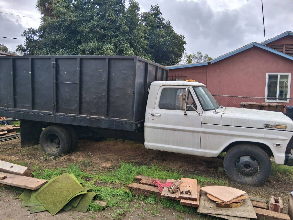 Ford-f-350-1977-white-37