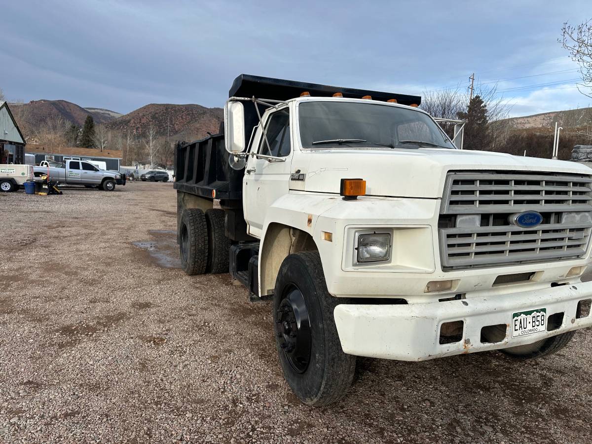 Ford-f-350-1986-white-6