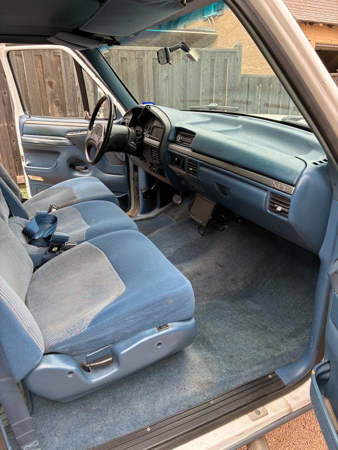 Ford-f-350-cre-cab-diesel-1995-white-4