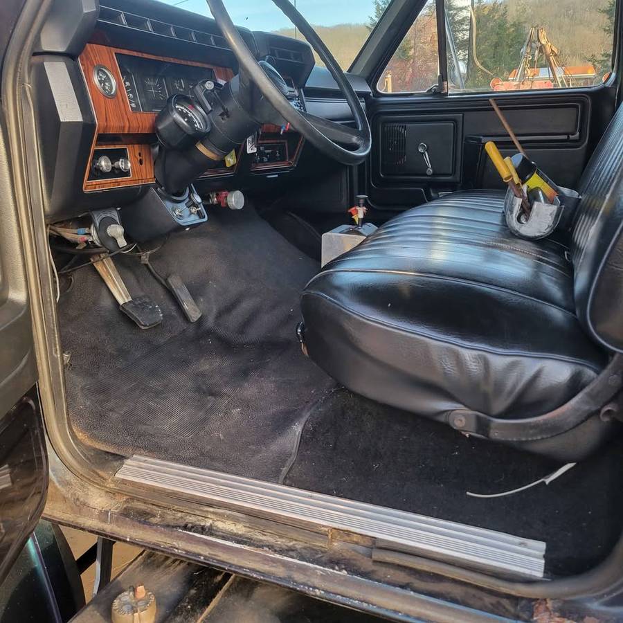 Ford-f-800-1984-black-5