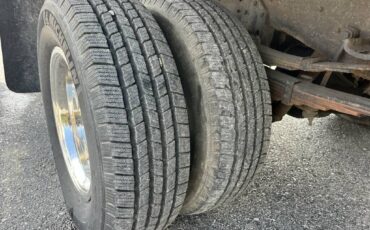 Ford-f-super-duty-trucks-diesel-1991-grey-14