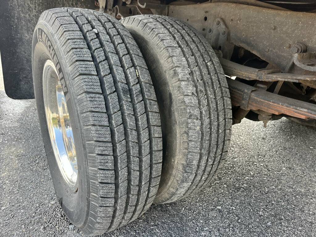 Ford-f-super-duty-trucks-diesel-1991-grey-14