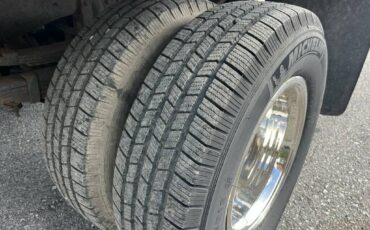 Ford-f-super-duty-trucks-diesel-1991-grey-16