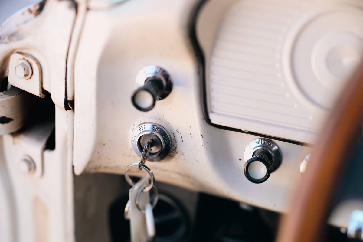 Ford-f100-1963-custom-13