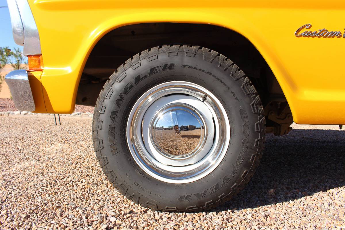 Ford-f100-1972-yellow-10