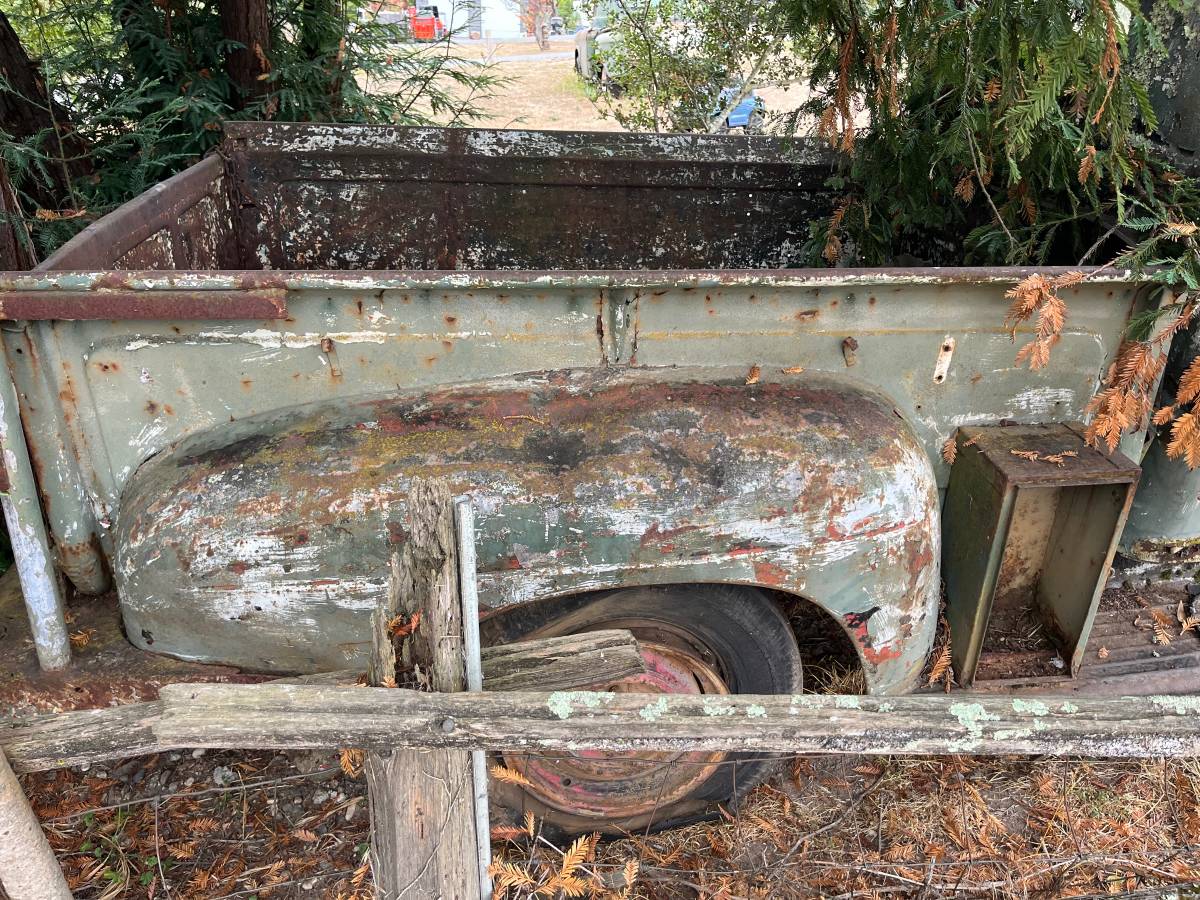 Ford-f100-pickup-1946-4