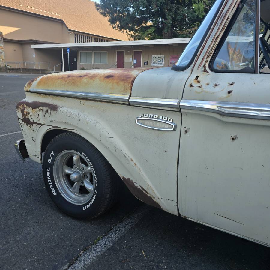Ford-f100-pickup-1965-white-15
