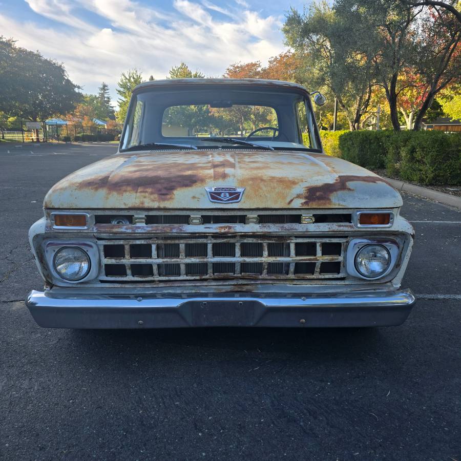Ford-f100-pickup-1965-white-17