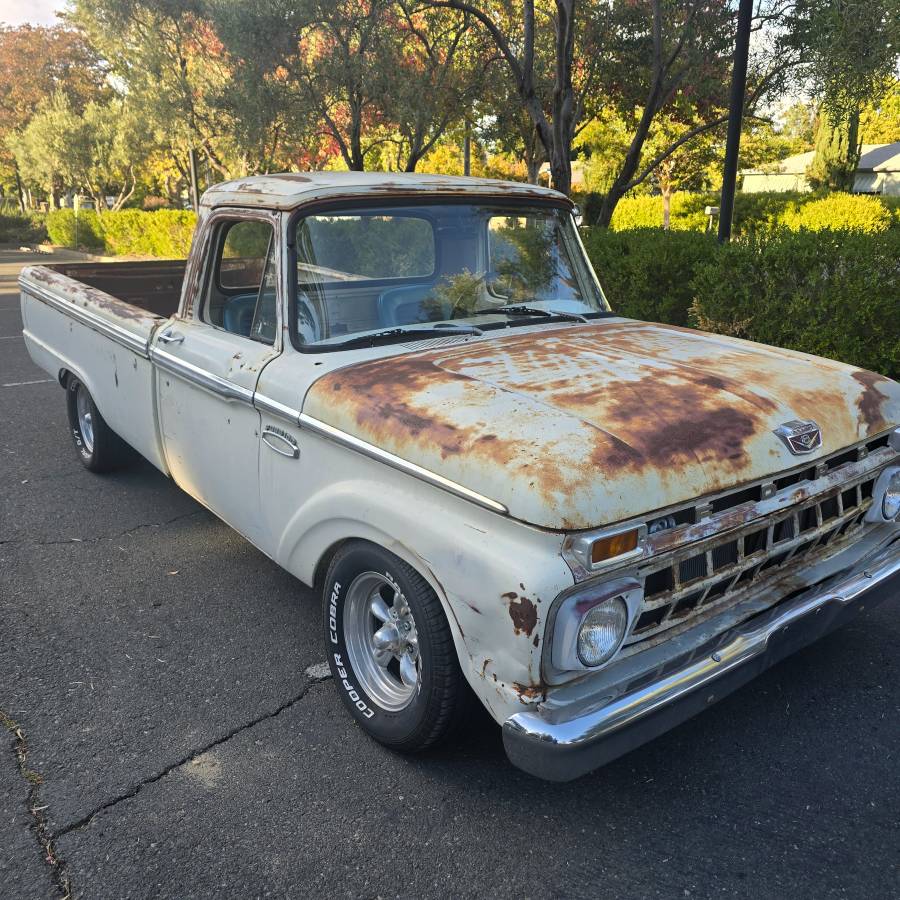 Ford-f100-pickup-1965-white-3